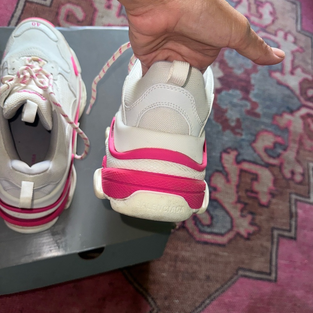 Balenciaga triple s pink and white - Picture 9 of 16